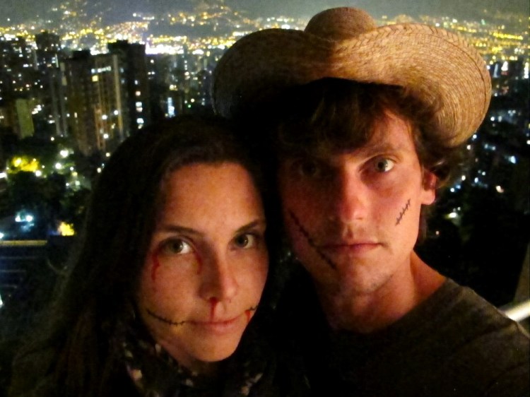 1399 medellin halloween