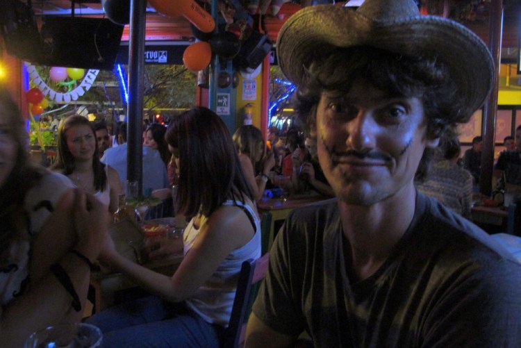 1402 medellin halloween