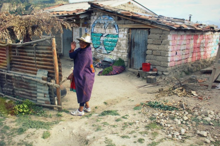 1693 toothless lady Peru