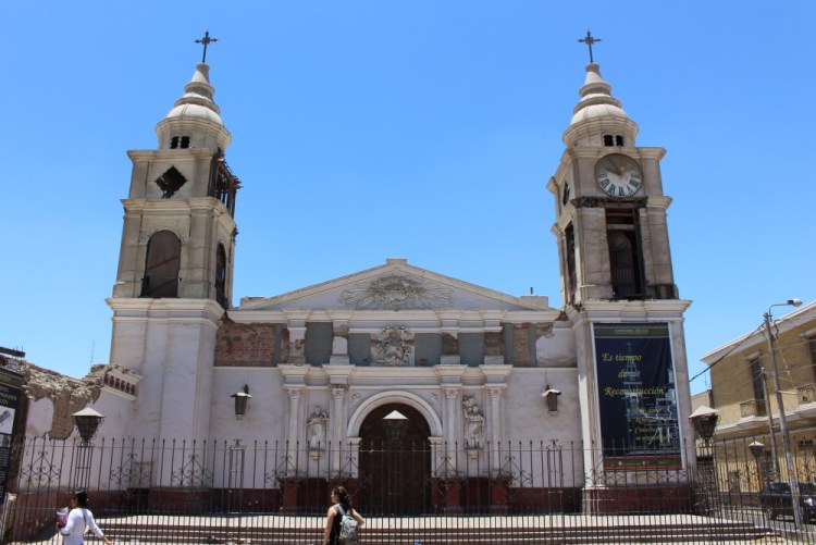 1920 Ica Huacachina cathedral