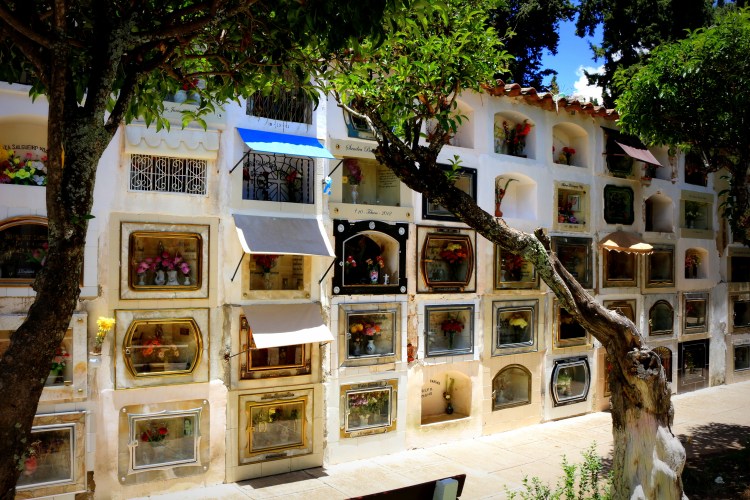 2123 Sucre Bolivia Cementario