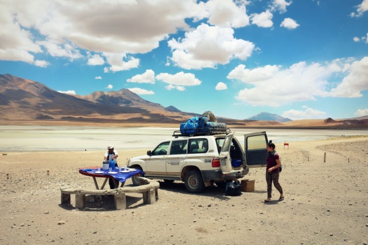 2166 Uyuni Salt Flats Bolivia Laguna Hedionda Lunch Time