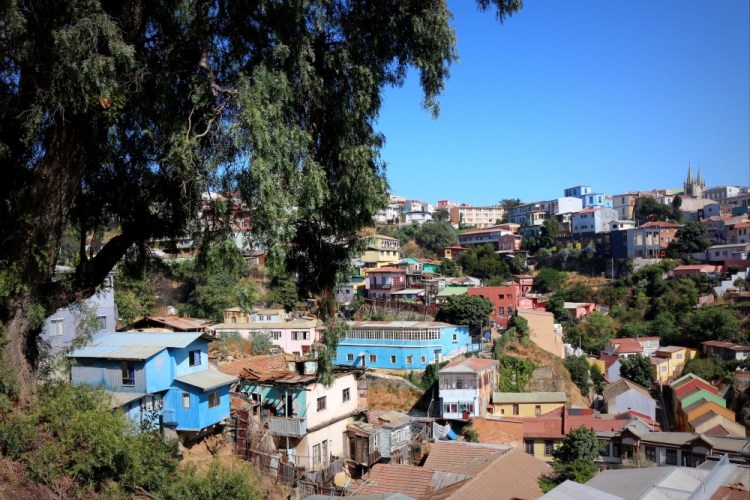2296 Santiago Chile Valparaiso landscape