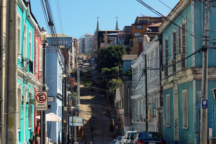 2306 Chile Valparaiso church