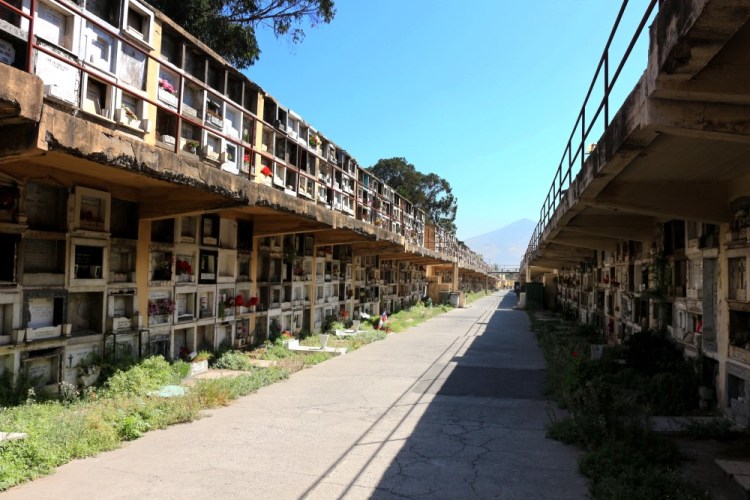 2324 Santiago Chile general cemetery