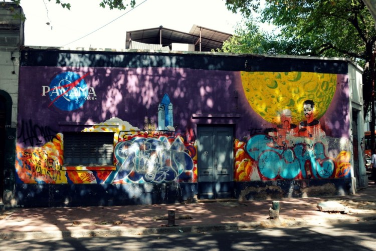 2422 Mendoza Argentina walking tour Graffiti