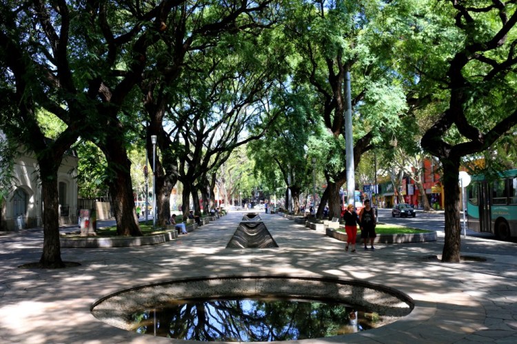 2423 Mendoza Argentina walking tour Alameda