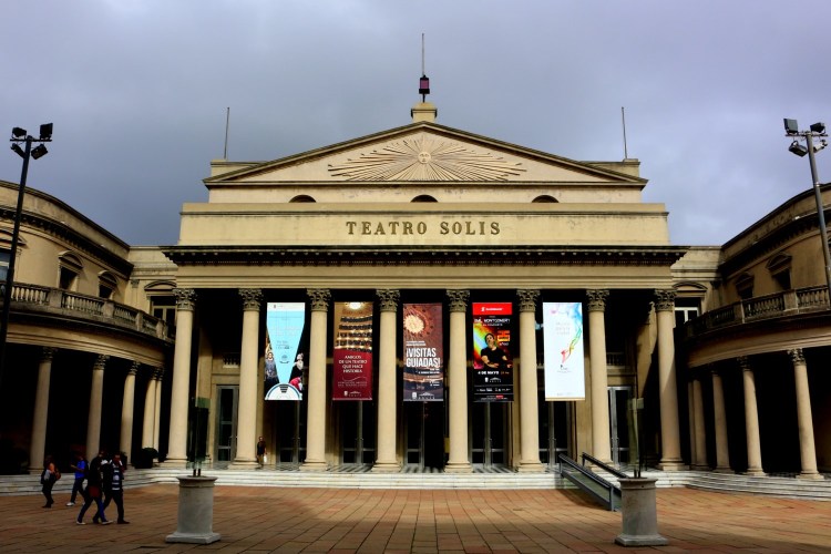 2699 Montevideo Uruguay walking tour teatro solis