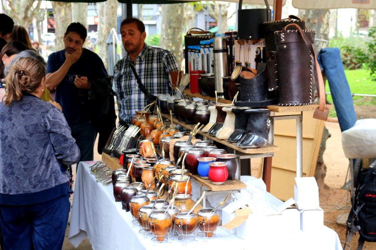 2701 Montevideo Uruguay walking tour bombillas mate