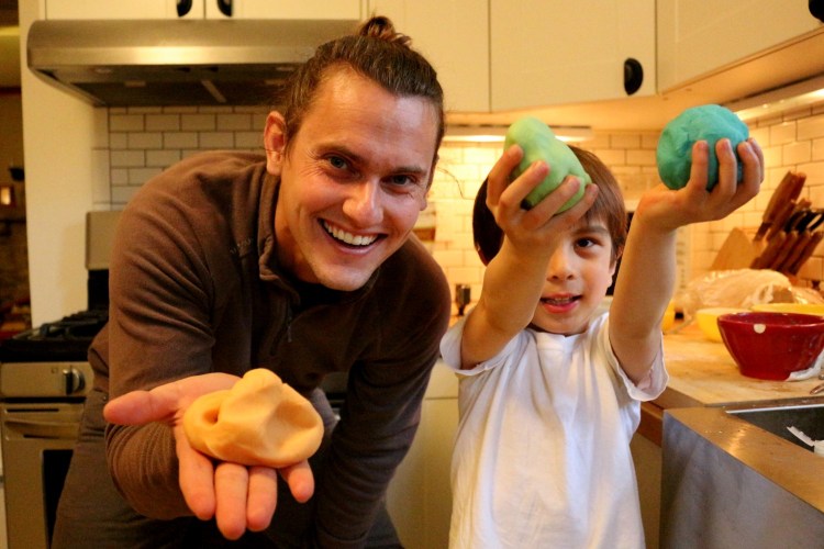 2828 Madison Play Dough